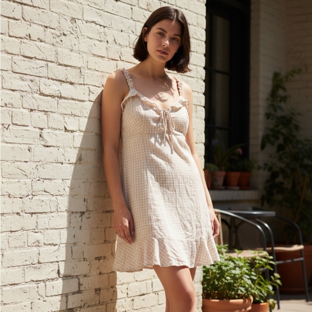American Eagle Light Beige Ruffle Smocked Tie-Front Plaid Mini Sundress M